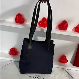 COACH VINTAGE 7411 NAVY BLUE CANVAS SHOULDER BAG ❤️❤️❤️🎀Elegant Black Tote Bag